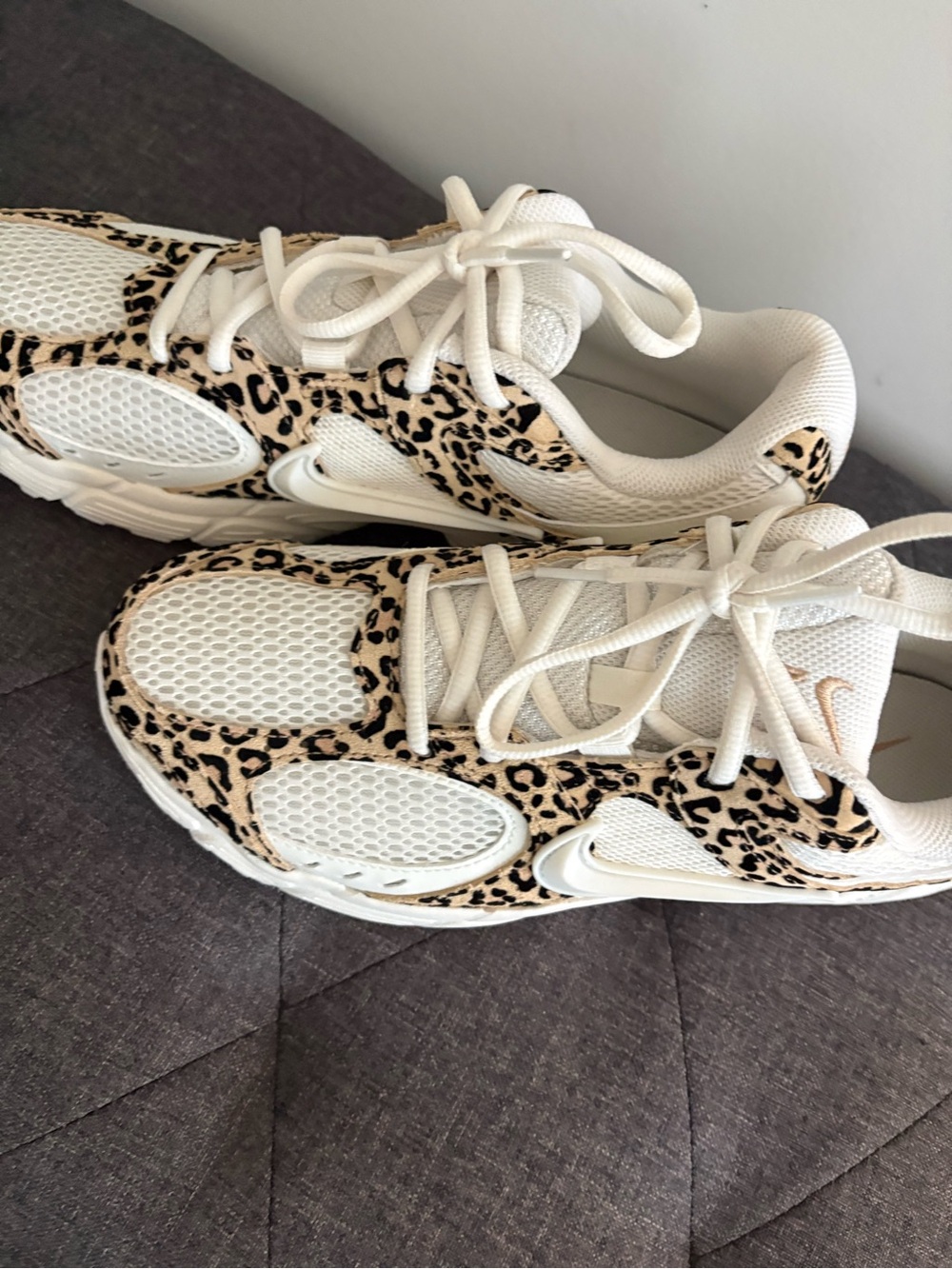 Nike White and Beige Leopard Mesh Trainers - Picture 2 of 4